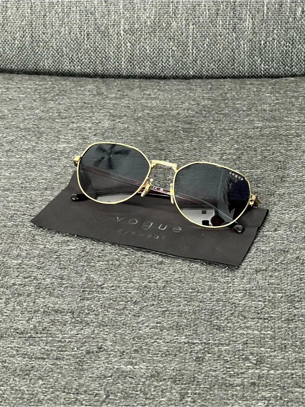 Vogue VO4242S Sunglasses - Never Worn